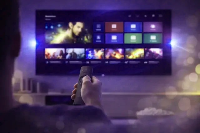 Picking a channel with the remote in the Stryvix4K guide
